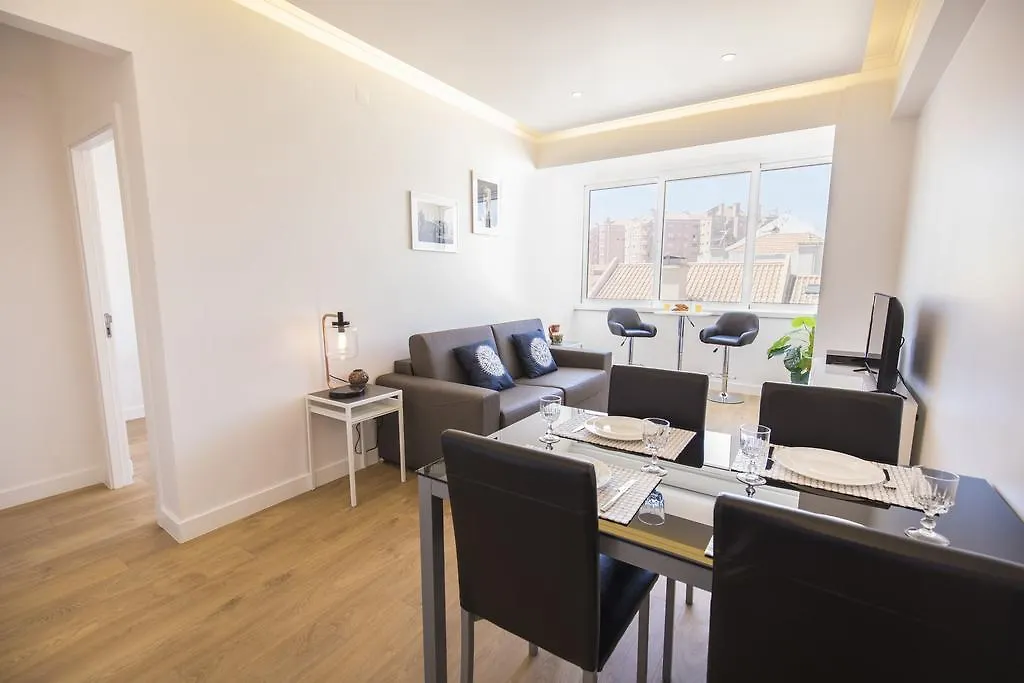 Lovelystay - Light & Comfy Flat Lisboa