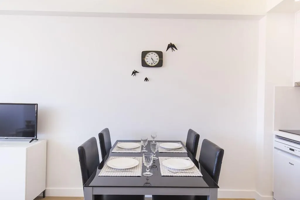 Lovelystay - Light & Comfy Flat Lisboa 0*,