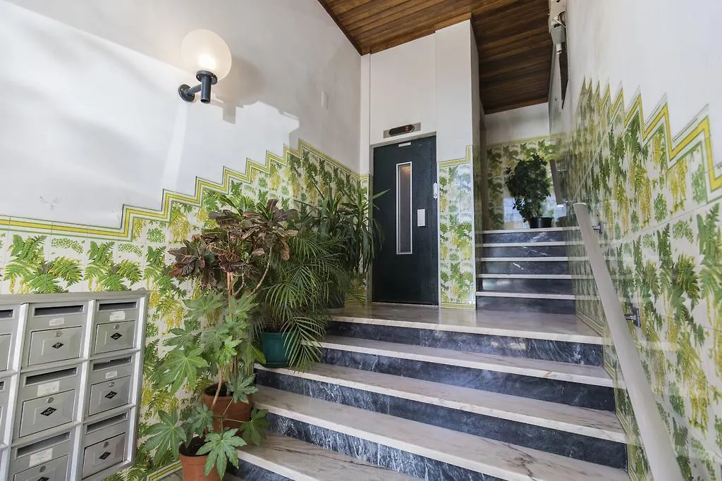 Apartment Lovelystay - Light & Comfy Flat Lisbon